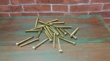 Brass screw size 1/4 (2หุน) long 2''