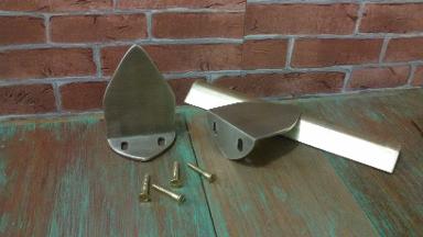 Corner brass Code CBD01 size 30 x 76 mm..